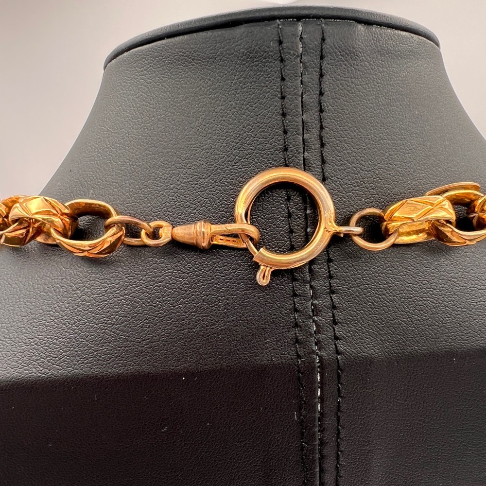 CHANEL Vintage 24k Gold Plated Necklace - Picture 5 of 8